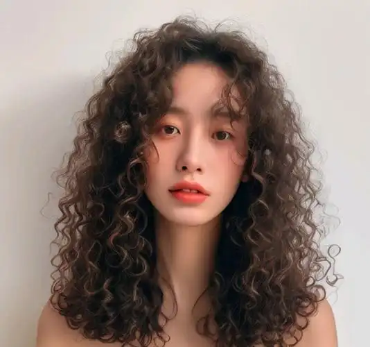 头发细软少就选全头烫,又美又洋气,十分显发量|脸型|发型|烫发|发尾