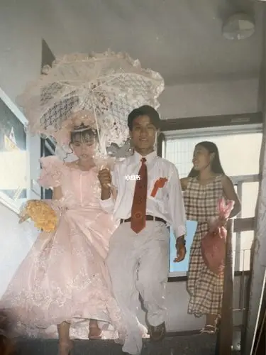 90年代的婚纱照