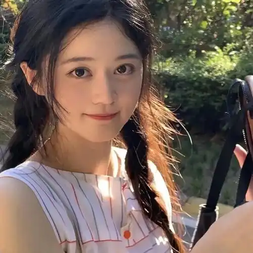 有什么好看的女生头像温柔简单