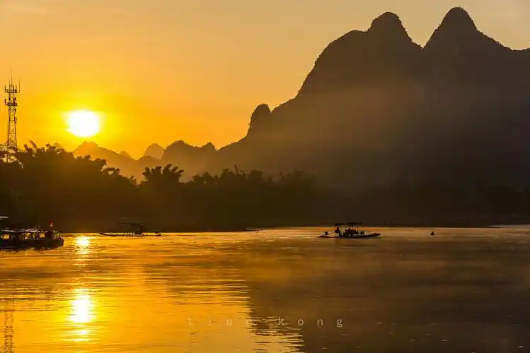 行走只是为了看到更好的风景,行拍漓江山山水水