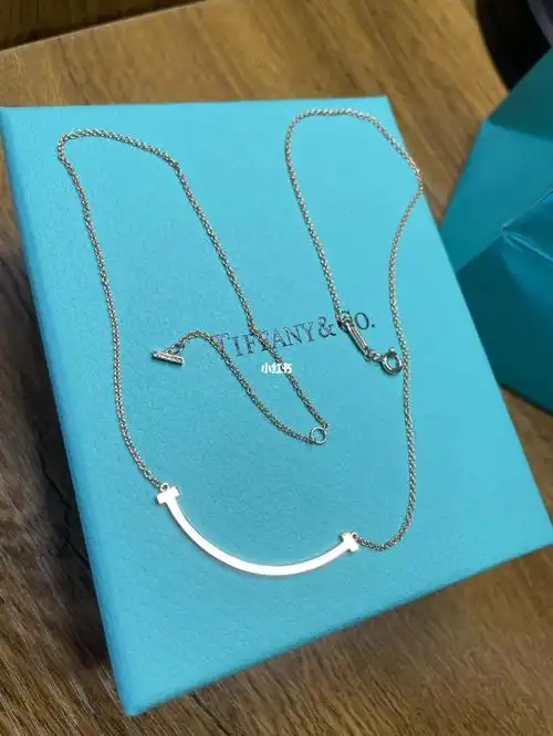 蒂芙尼笑脸项链