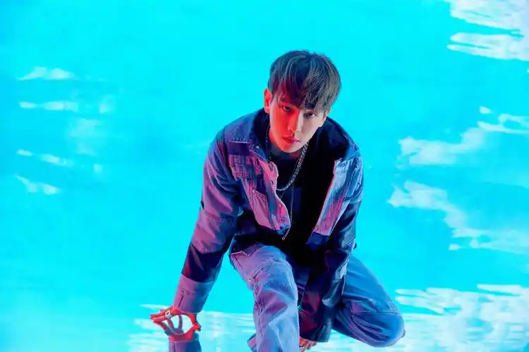 最新边伯贤帅照 - 堆糖,美图壁纸兴趣社区