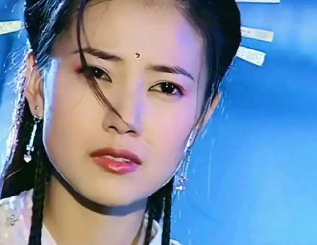 高圆圆古装照曝光纱裙出镜状态像少女网友周芷若回来了