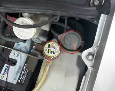 冷却液故障灯亮是提示驾驶员,发动机或其控制系统出现了异常,需要进行