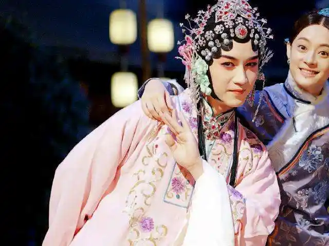 陈晓女装太惊艳却丝毫不在意美貌这一点他和刘亦菲很像