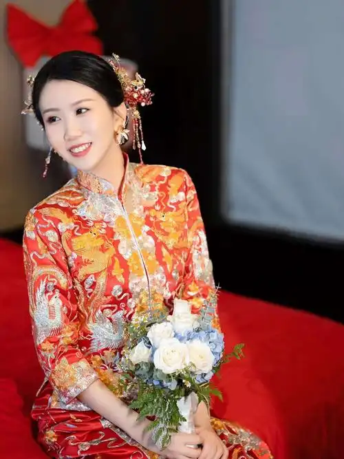 唐山婚礼#丹妮美妆#秀禾造型#婚礼跟妆#化妆团队#最美新娘