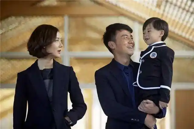 细数雷佳音保护家人免受娱乐圈影响的神操作