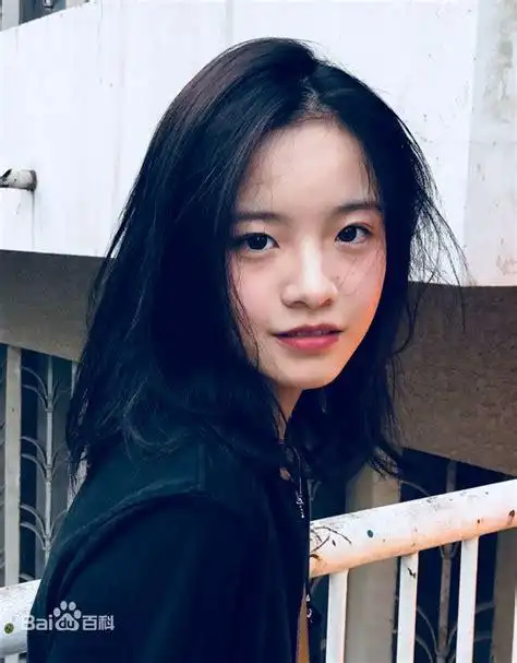 怎么看李庚希的微博李庚希新浪微博