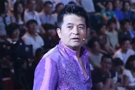 "毕姥爷"被封杀之后,靠这个谋生,网友:真惨,不敢相信这是他