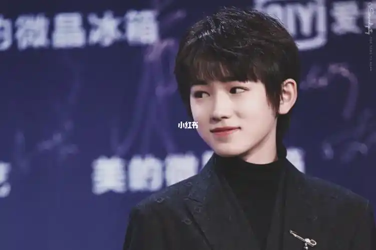 宋亚轩壁纸头像