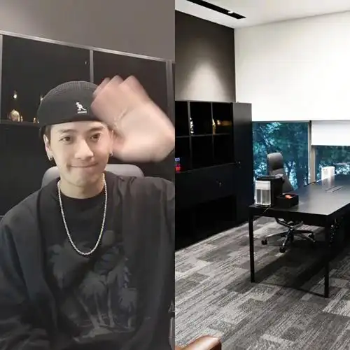 bb在没有行程的日子里,乖乖在公司上班#王嘉尔  #teamwang