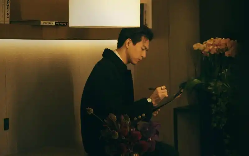 李现酷帅撩人写真桌面壁纸