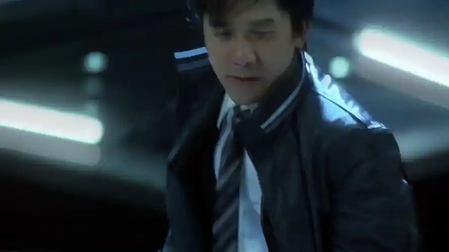 梁朝伟 :发型不能乱,好在哥自己带了梳子