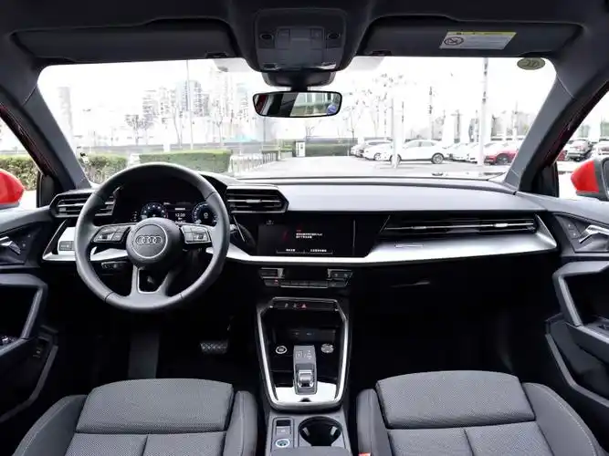 一汽-大众奥迪 奥迪a3 2022款 a3l limousine 35 tfsi 进取致雅型