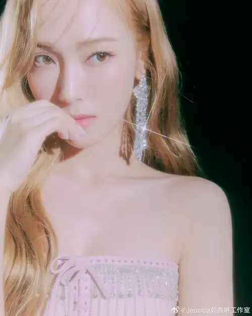 #郑秀妍##郑秀妍新专辑##郑秀妍新专辑beepbeep##jessicabeepbeep#