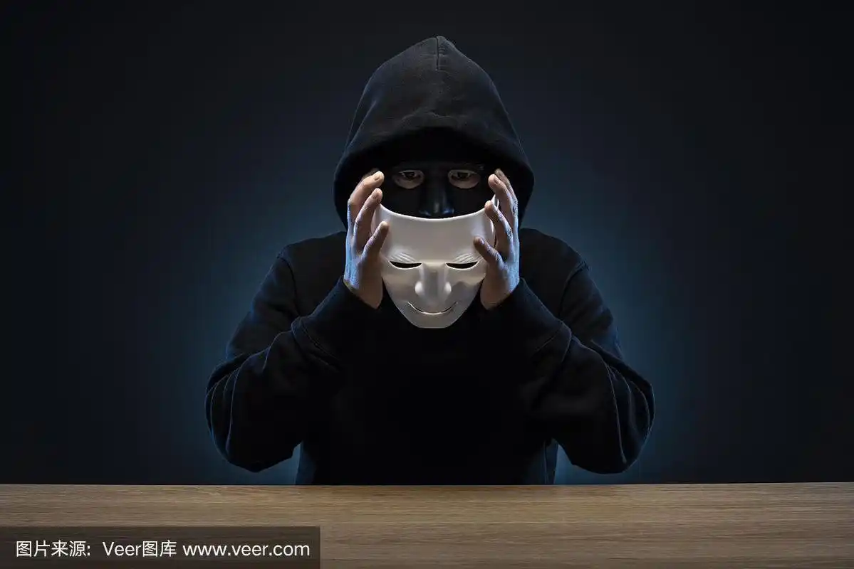 穿帽衫的蒙面人