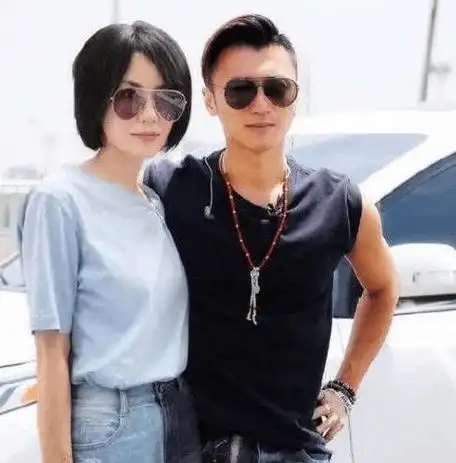 原创复合10年谢霆锋王菲终于现身离开日本爱巢心事重重张柏芝彻底心碎