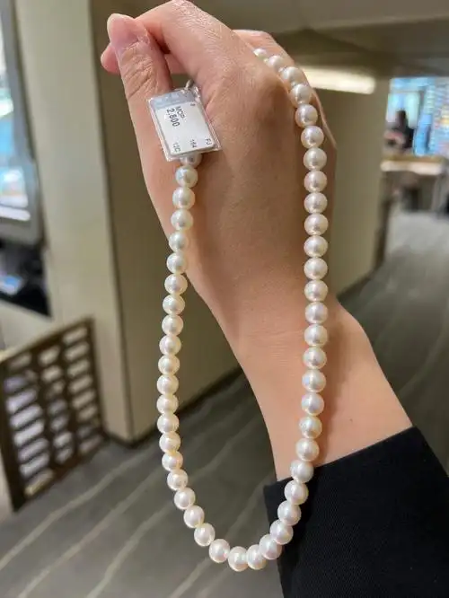 周大福珍珠项链