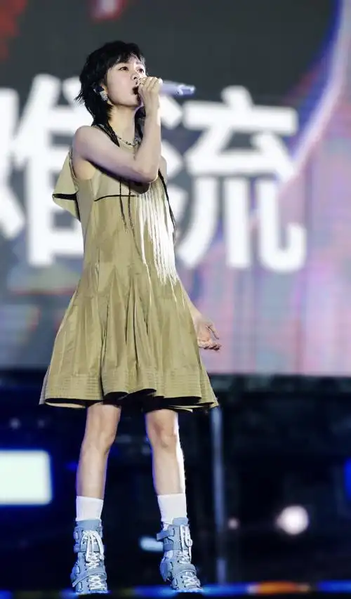 听live听郁可唯##微博演出季##郁可唯终身浪漫的开始