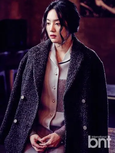 演员金素拉拍bnt写真成熟魅力演绎百变女人
