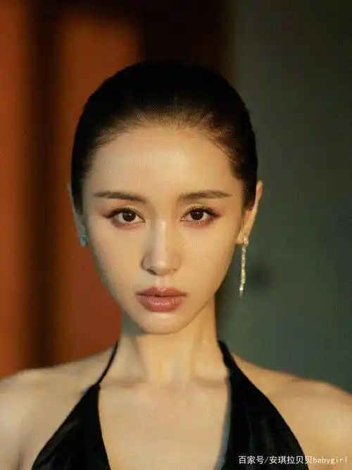 35岁王子文还能保持少女感,感情状态近期官宣了_变化_线条_眼睛