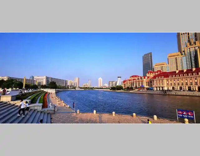 海河之滨看天津