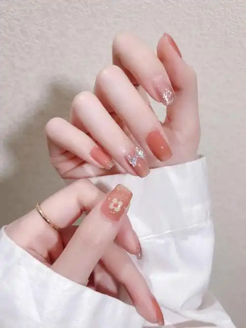 简约美甲温柔焦糖色美甲款式