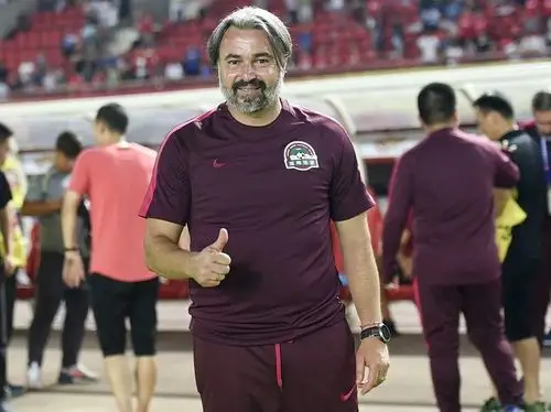 亚森首秀开门红,希望与问题并存