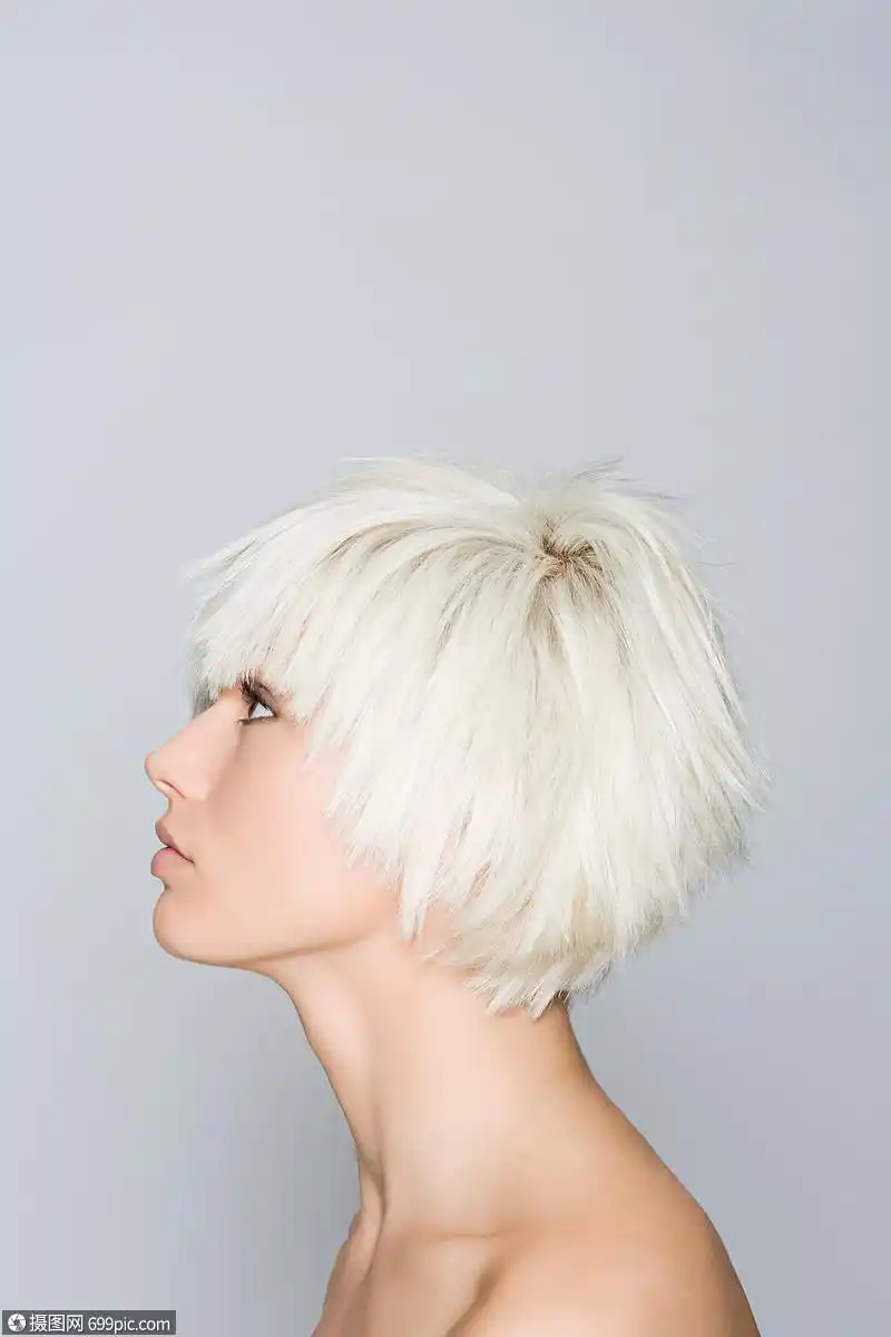 金发女郎的侧面外国人外国人像