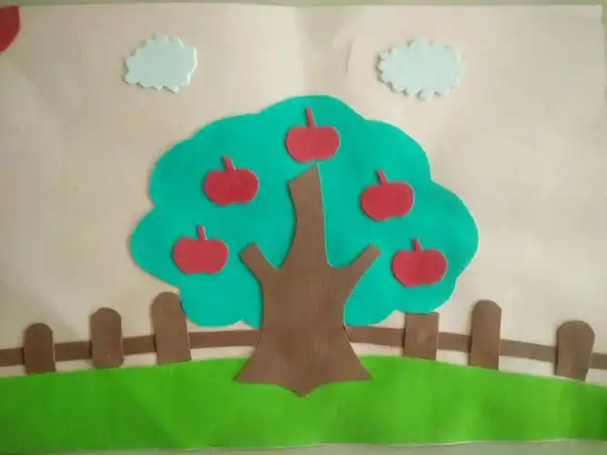 新北小学四年五班海绵纸贴画——缤纷童趣