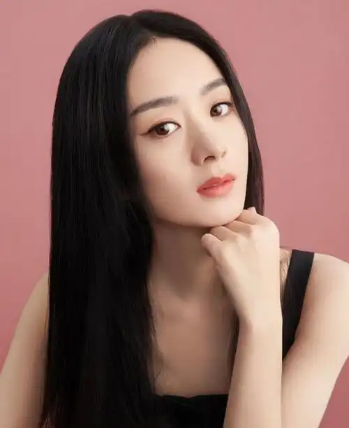 赵丽颖黑长直造型上热搜:这就是病娇美人吗?