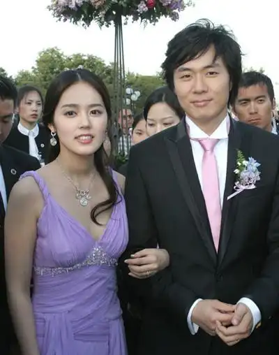 【图】女神韩佳人老公入伍照曝光 回顾两人之间的浪漫爱情故事