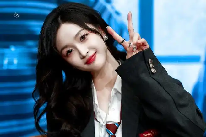 吴宣仪学院风女高