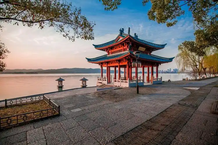 杭州西湖必去景点推荐(**经典景点介绍)  第14张