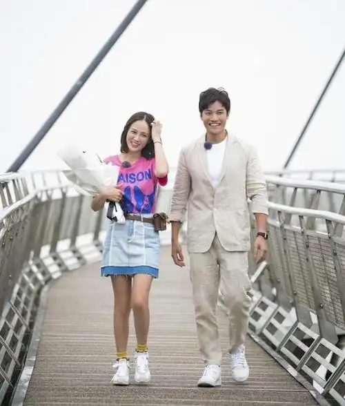 毁三观!陈乔恩黑历史背扒,满大街找动物器官,节目上晚脱衣游戏