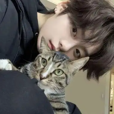 让女生一看就心动的男生头像