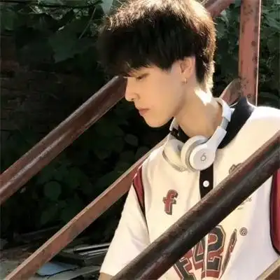 帅气超拽的男生头像霸气超吸引女孩的男生图片