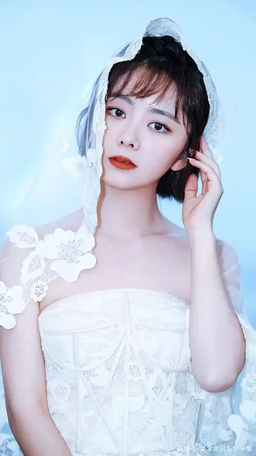 明星穿婚纱,范爷霸气,丽颖甜美,诗诗温柔……每一位都想娶回家