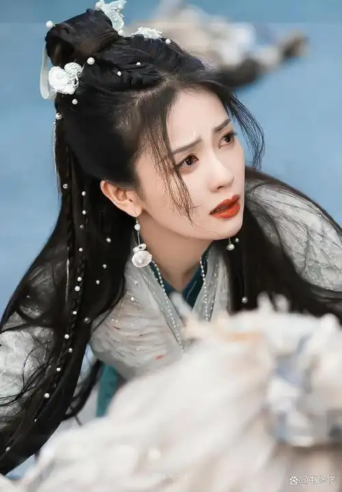 白鹿的古装剧造型,放眼整个内娱都是「顶配」