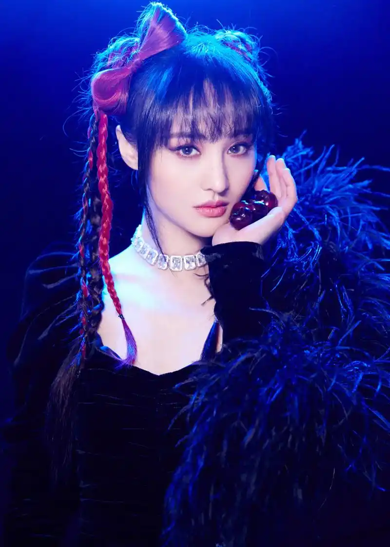 郑爽甜酷造型魅力写真图片26