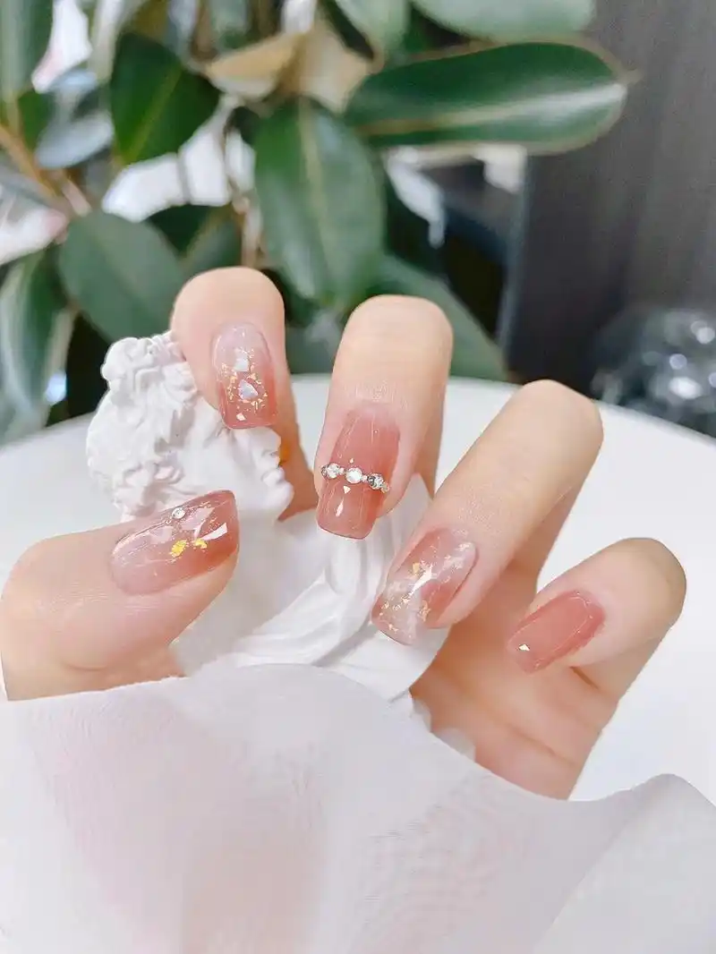 97温柔气质78晕染渐变美甲94冰透琥珀杏.