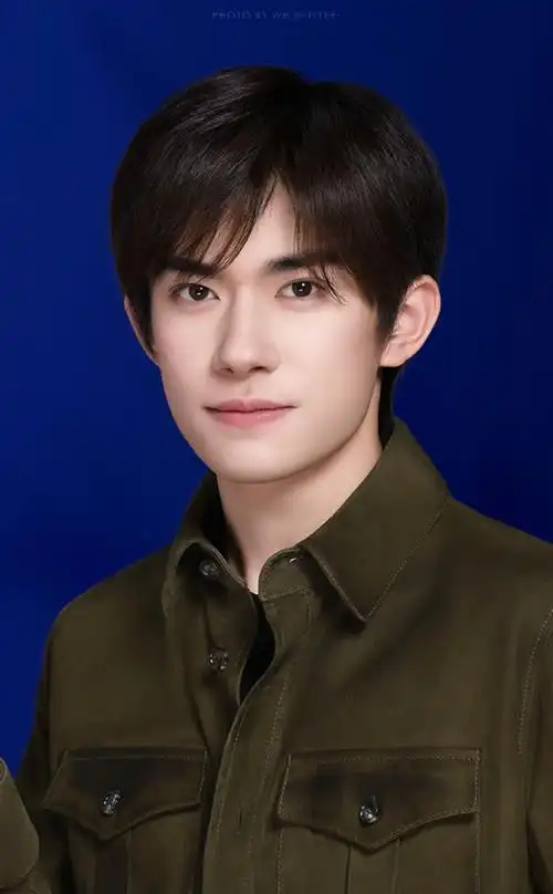 易烊千玺4%vol的河##易烊千玺二三逢时戢鳞风起