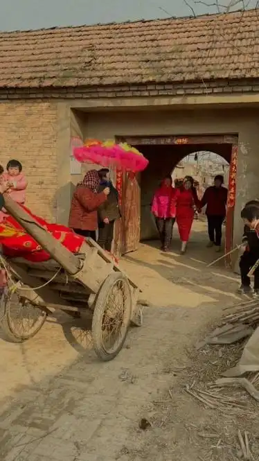 重温一下八十年代农村结婚的场面,经历过的都已经不年轻了吧%怀旧%