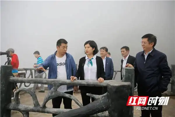 冯海燕实地来到莽山天台山森林公园检查旅游安全生产情况和项目进展