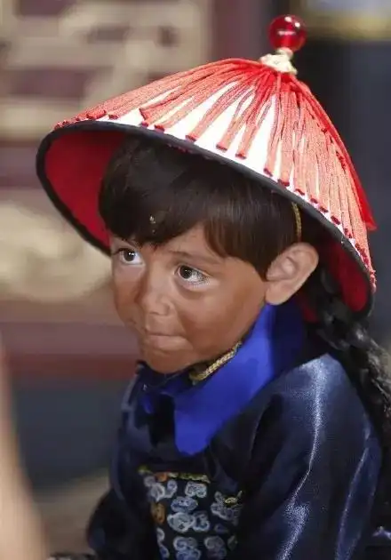 但是,有的人真的是天生黑 看看出生于南非的,世界上最黑的孩子