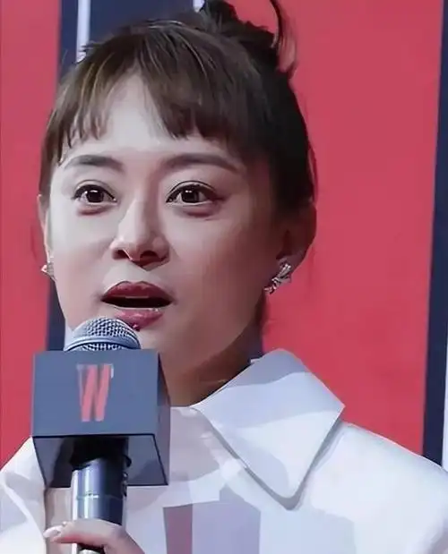 孙俪突然变美,眼睛不凸也不发腮了,下巴的痣引热议!被疑整容