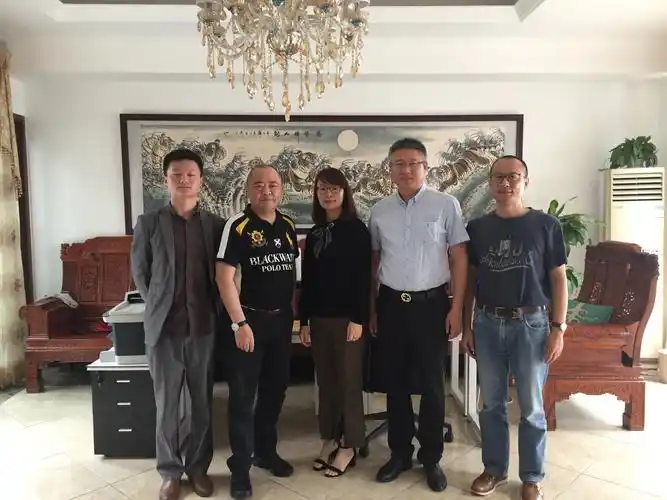 > 新闻 返回 4月2日,深圳文化产权交易所上市业务中心程亚民与济南