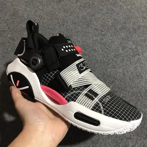 李宁男子2021冬季韦德之道全城9代低帮缓震比赛专业篮球鞋abar121