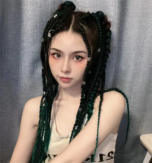 酷炫女生脏辫发型 街头风时尚满满_时尚发型 - 美发站