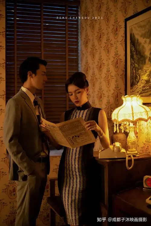 王家卫风格的婚纱照丨成都婚纱照